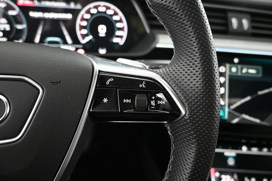 Audi e-tron vaihtoauto