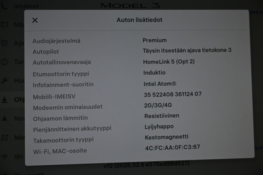 Tesla Model 3 vaihtoauto