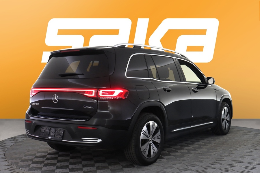 Mercedes-Benz EQB vaihtoauto