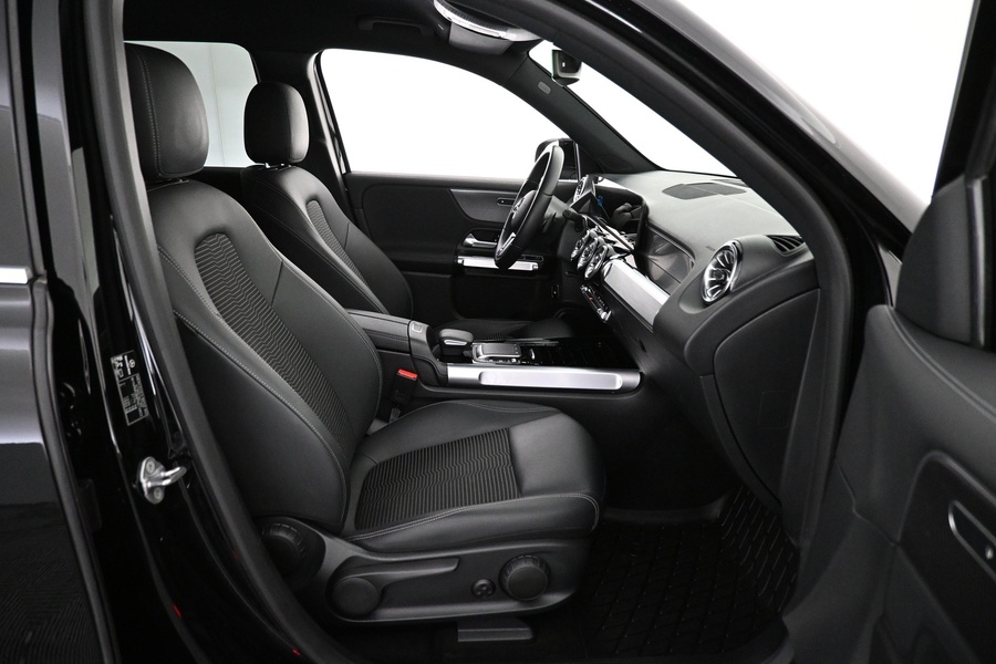 Mercedes-Benz EQB vaihtoauto