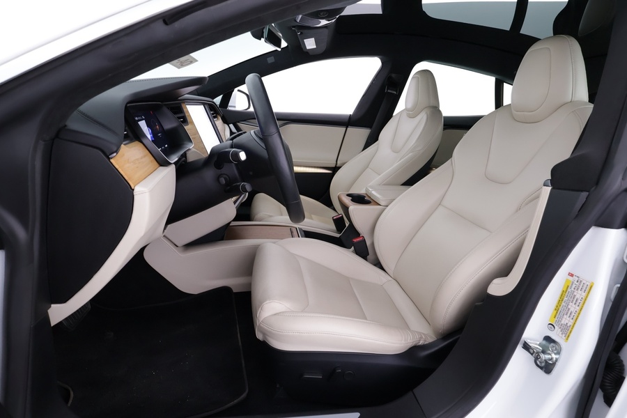 Tesla Model S vaihtoauto