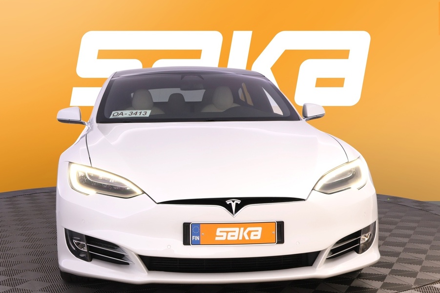 Tesla Model S vaihtoauto