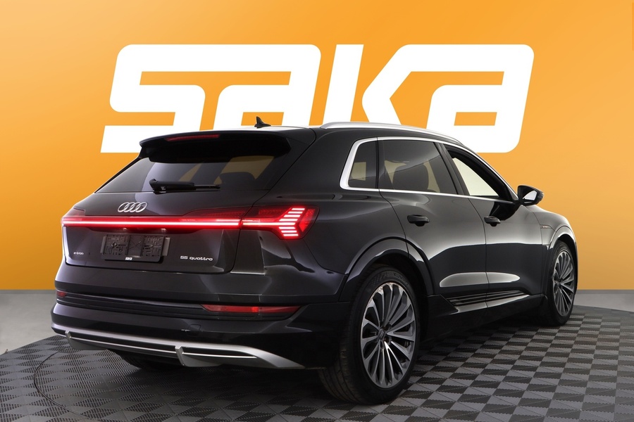 Audi e-tron vaihtoauto