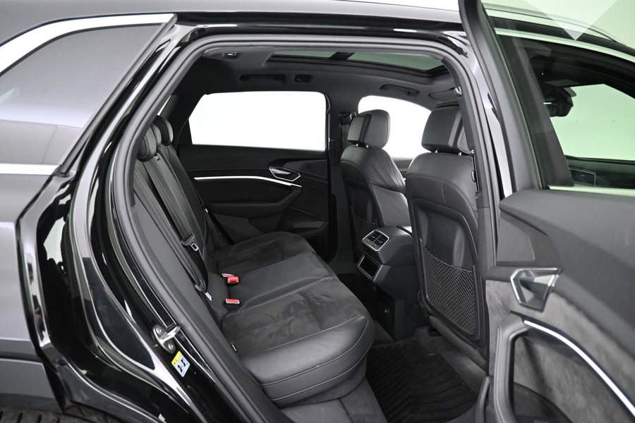 Audi e-tron vaihtoauto