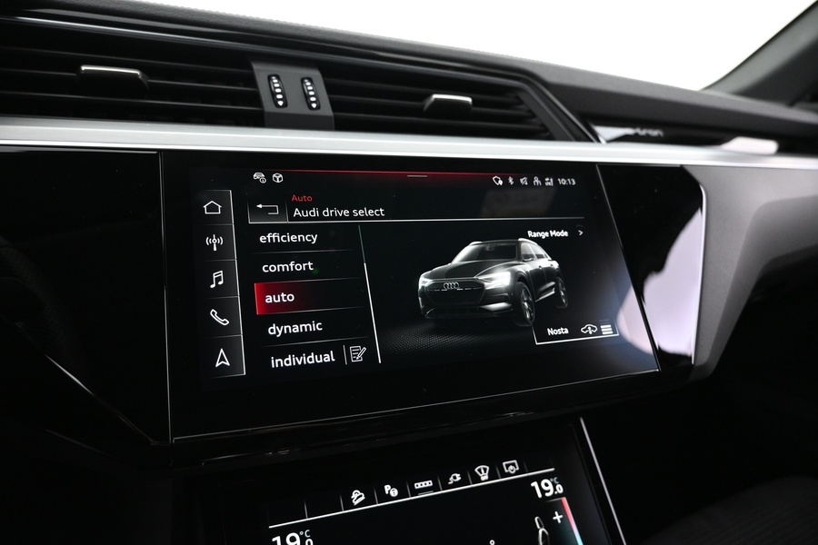 Audi Q8 e-tron vaihtoauto