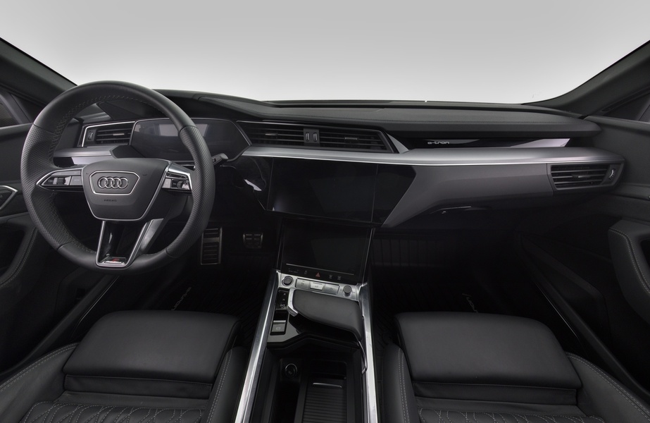 Audi Q8 e-tron vaihtoauto