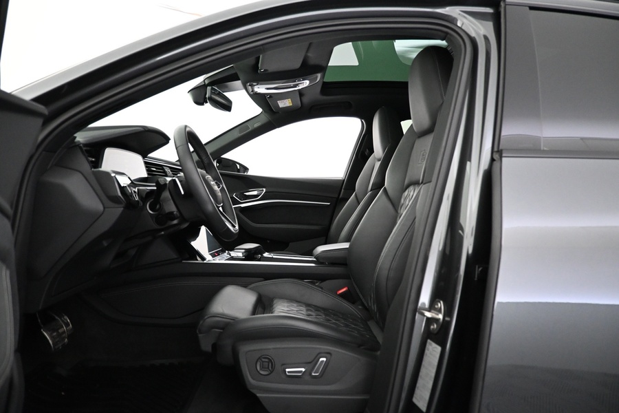 Audi Q8 e-tron vaihtoauto