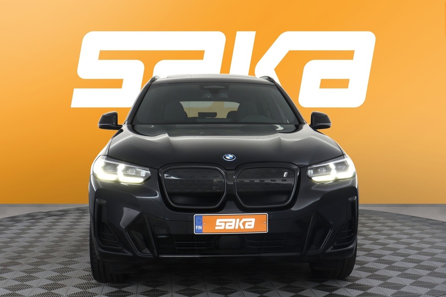 BMW iX3 vaihtoauto