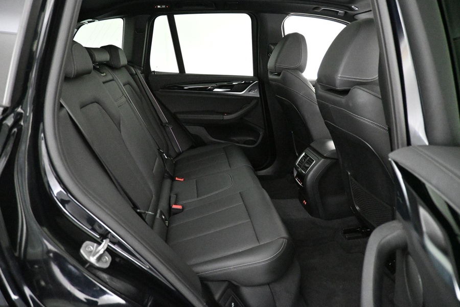 BMW iX3 vaihtoauto