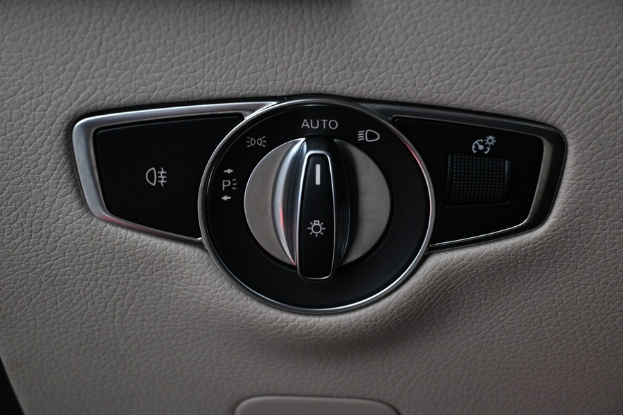 Mercedes-Benz EQC vaihtoauto