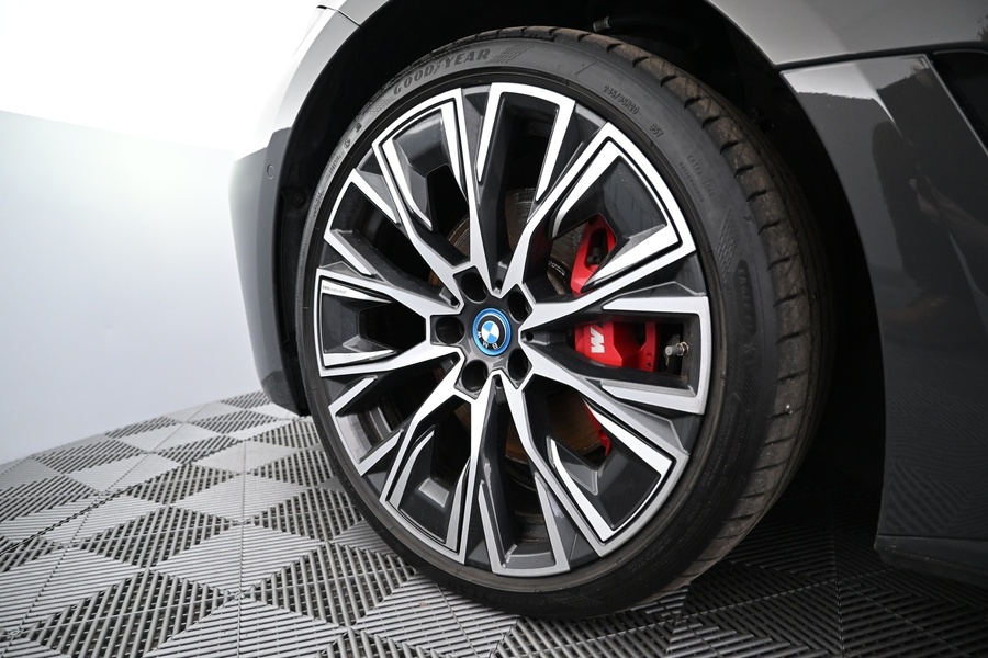 BMW i4 M50 vaihtoauto