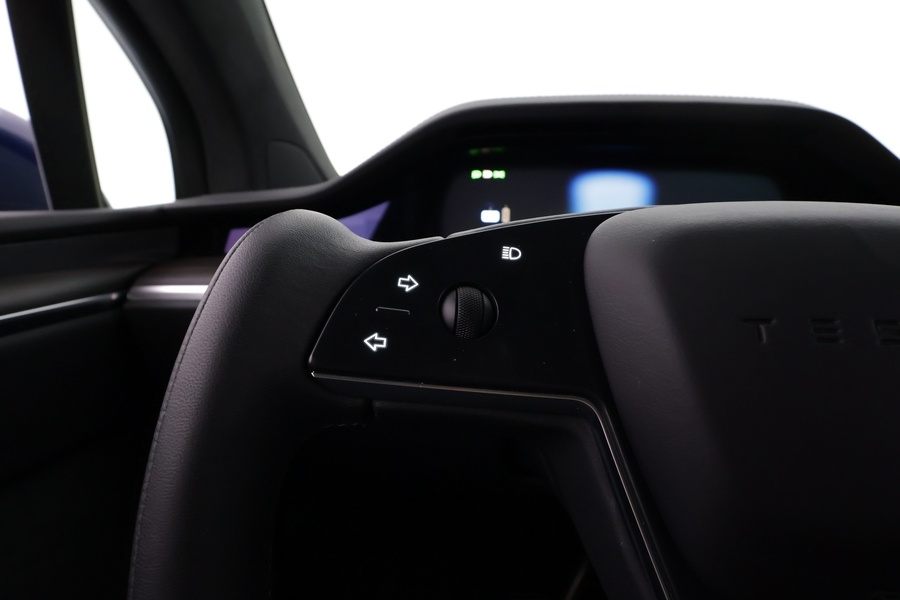 Tesla Model X vaihtoauto