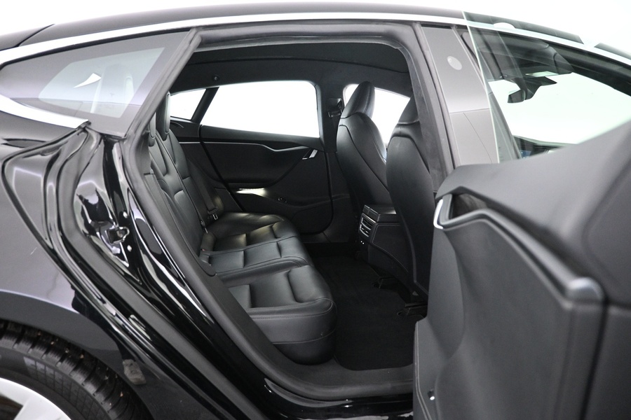 Tesla Model S vaihtoauto