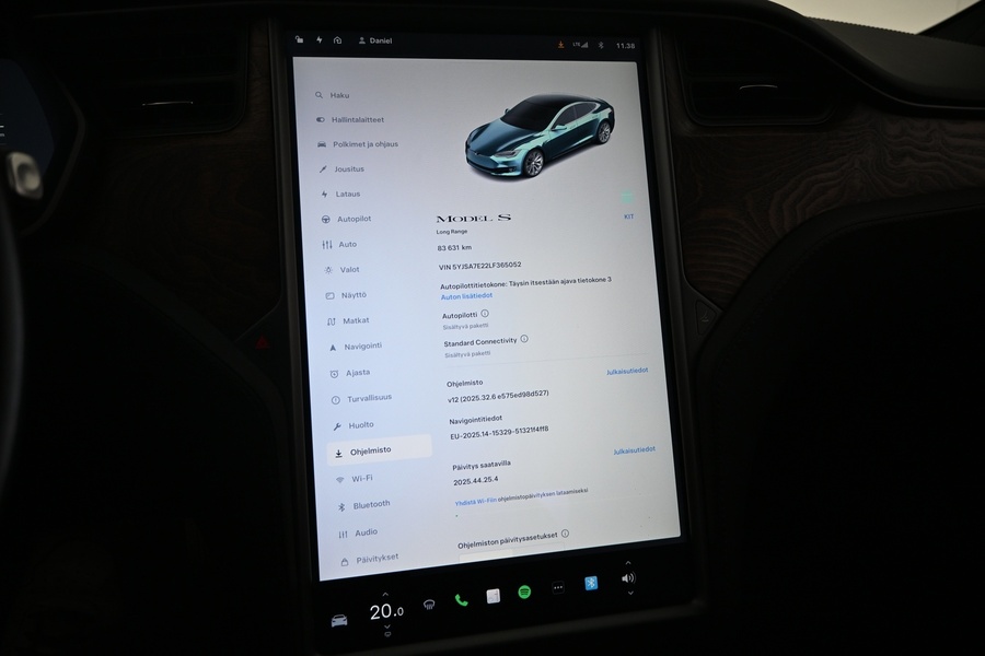 Tesla Model S vaihtoauto