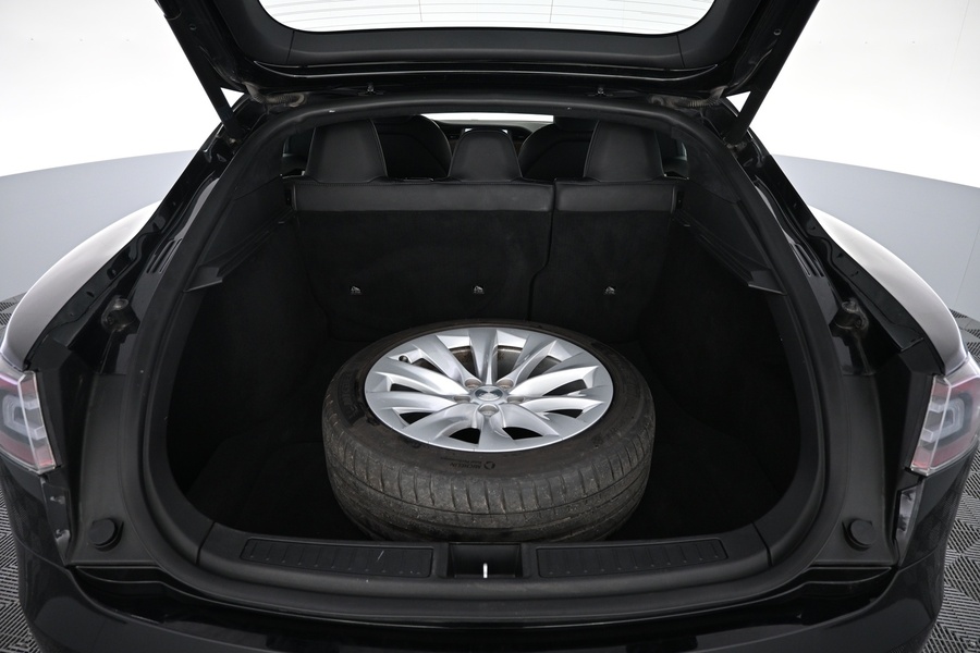 Tesla Model S vaihtoauto