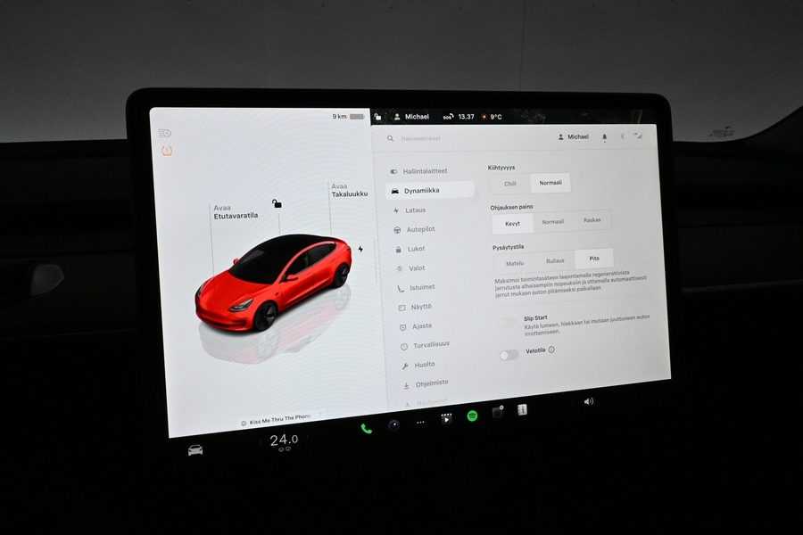 Tesla Model 3 vaihtoauto