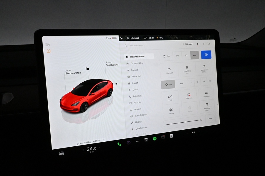 Tesla Model 3 vaihtoauto