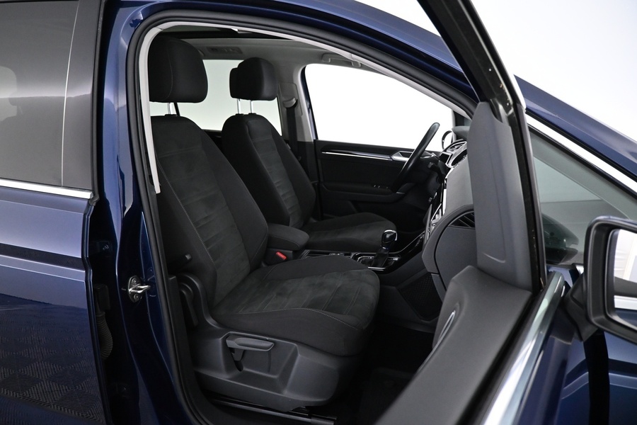 Volkswagen Touran vaihtoauto