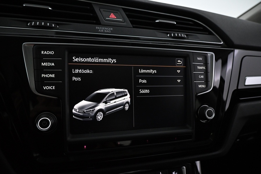 Volkswagen Touran vaihtoauto