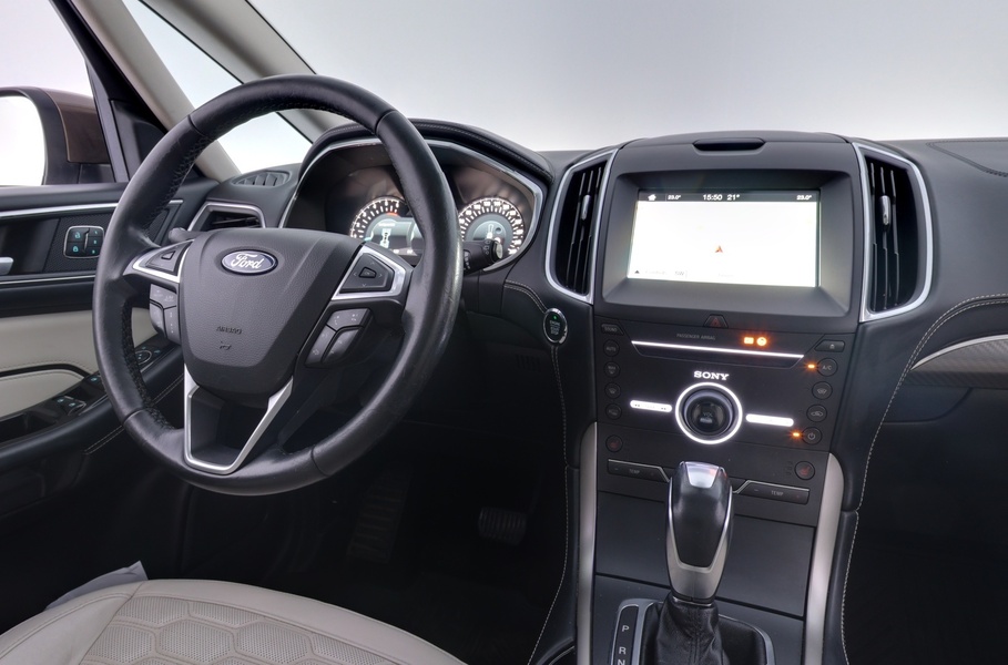 Ford S-MAX vaihtoauto