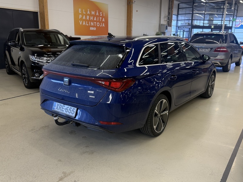 SEAT Leon Sportstourer vaihtoauto