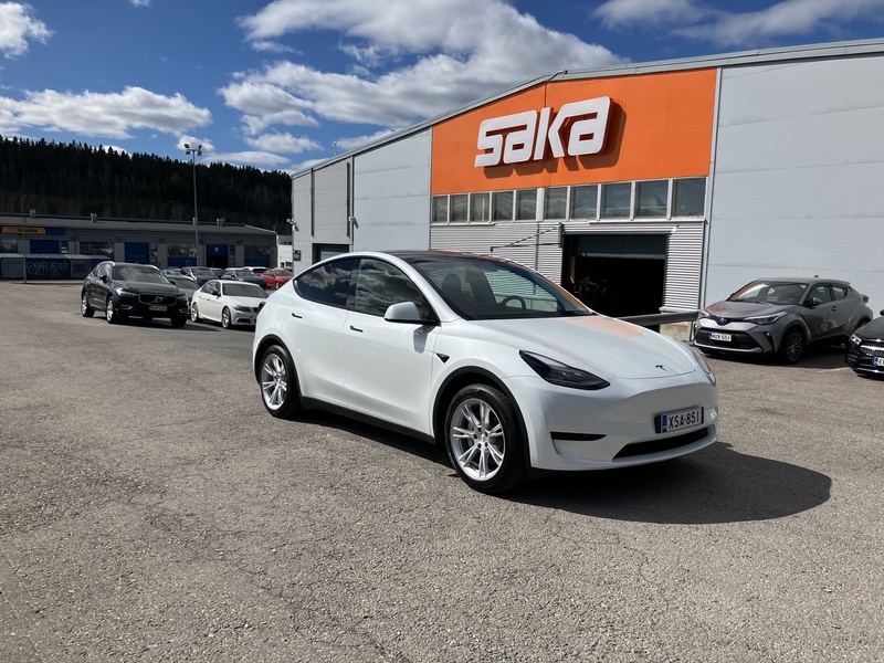 Tesla Model Y vaihtoauto