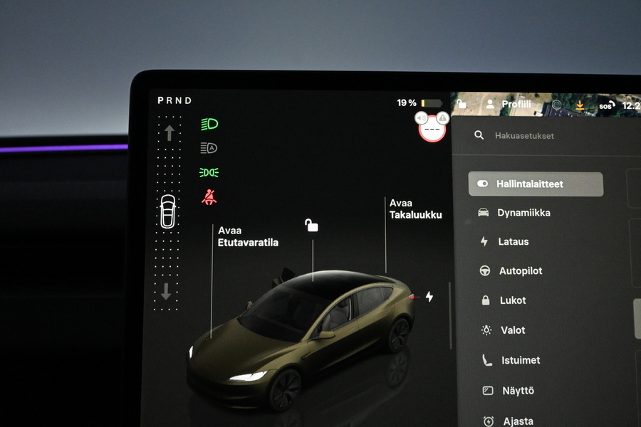 Tesla Model 3 vaihtoauto