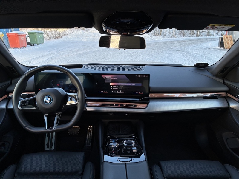 BMW i5 vaihtoauto