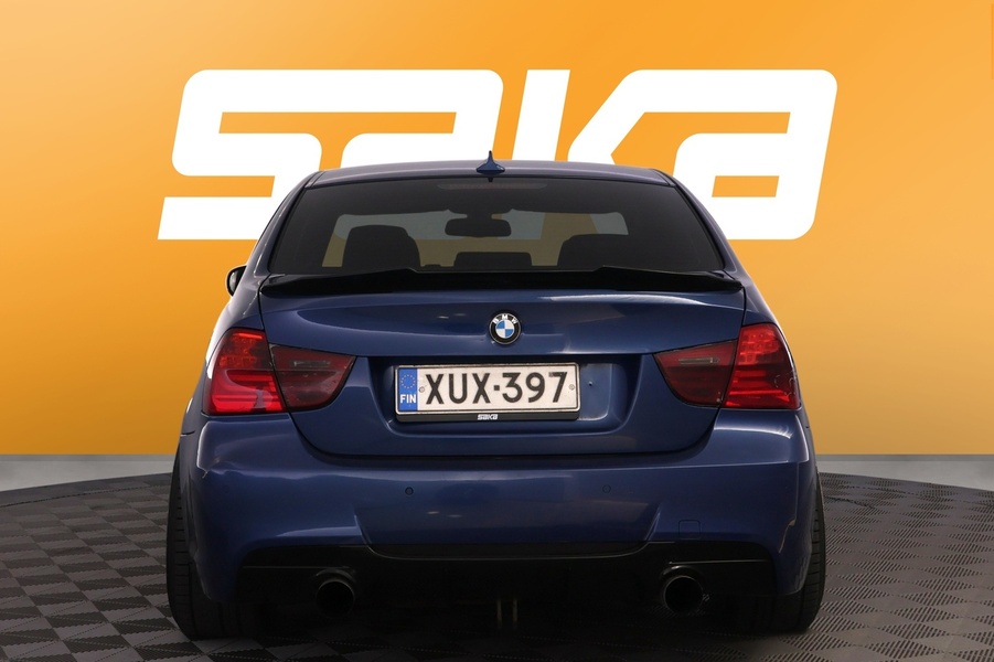 BMW 330 vaihtoauto