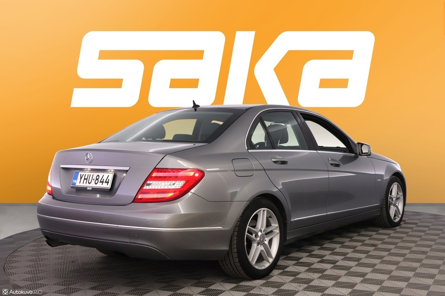 Mercedes-Benz C vaihtoauto