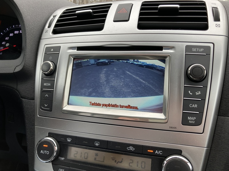 Toyota Avensis vaihtoauto