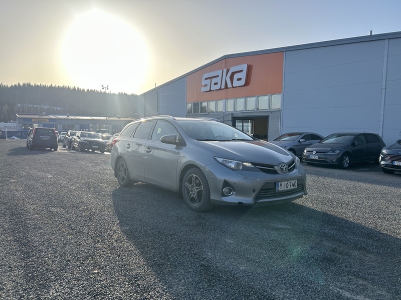 Toyota Auris vaihtoauto