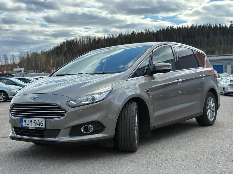Ford S-MAX vaihtoauto