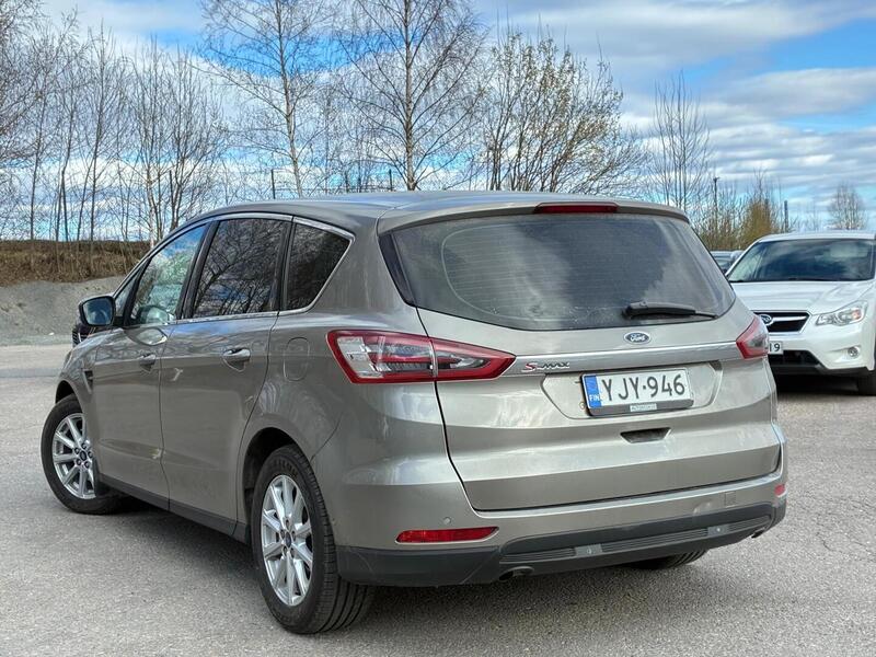 Ford S-MAX vaihtoauto