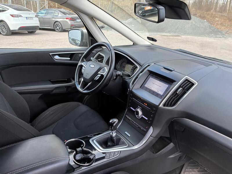Ford S-MAX vaihtoauto