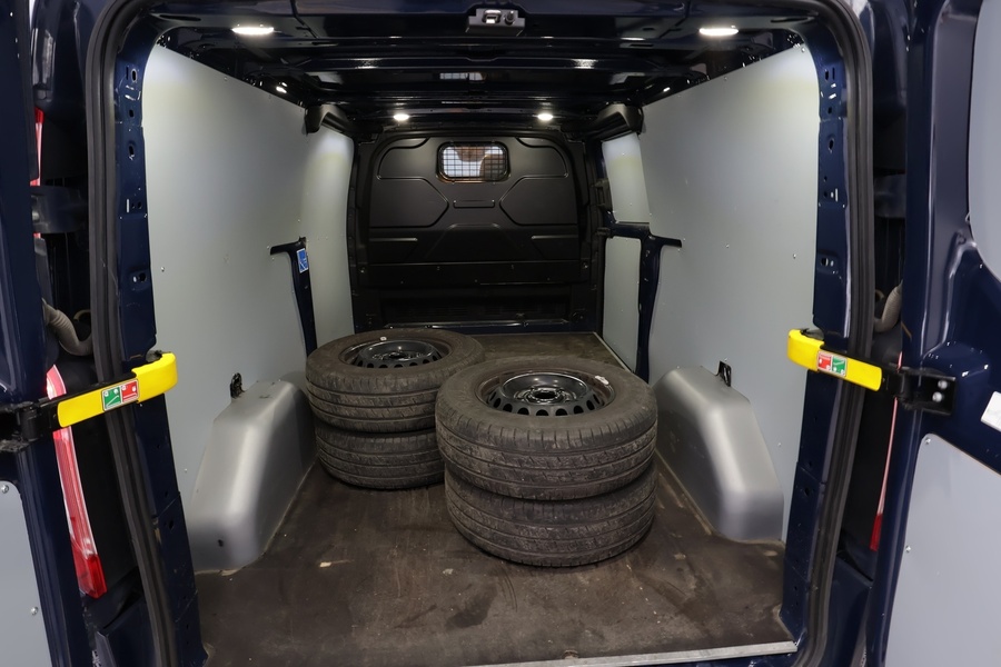 Ford Transit Custom vaihtoauto