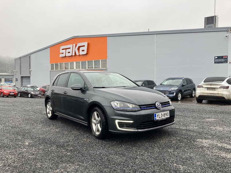 Volkswagen Golf vaihtoauto