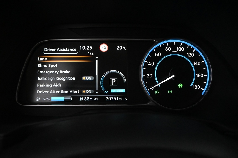 Nissan Leaf vaihtoauto