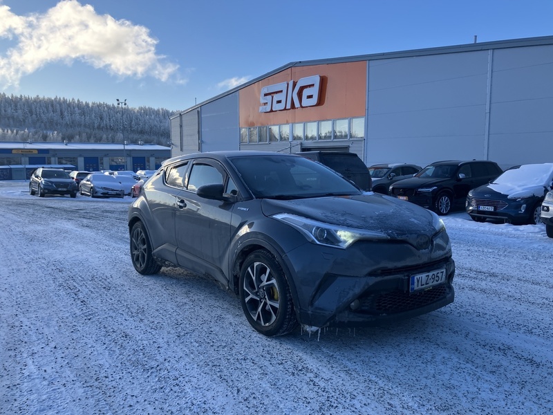 Toyota C-HR vaihtoauto