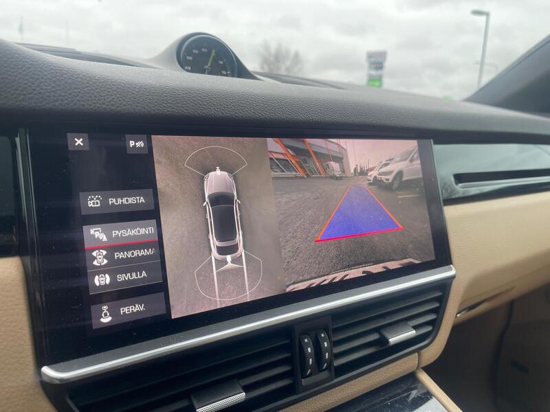 Porsche Cayenne vaihtoauto