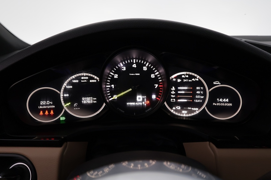 Porsche Cayenne vaihtoauto