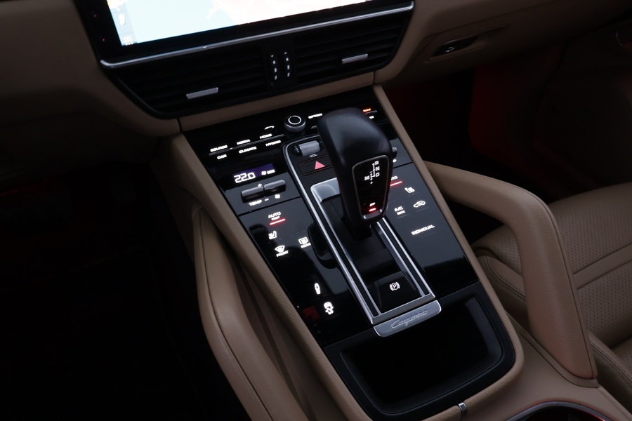 Porsche Cayenne vaihtoauto