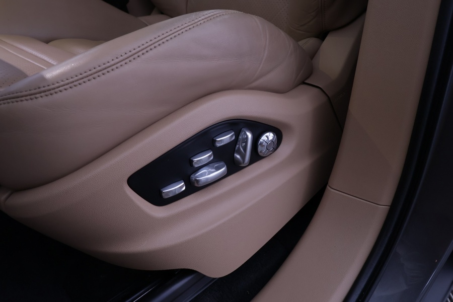 Porsche Cayenne vaihtoauto