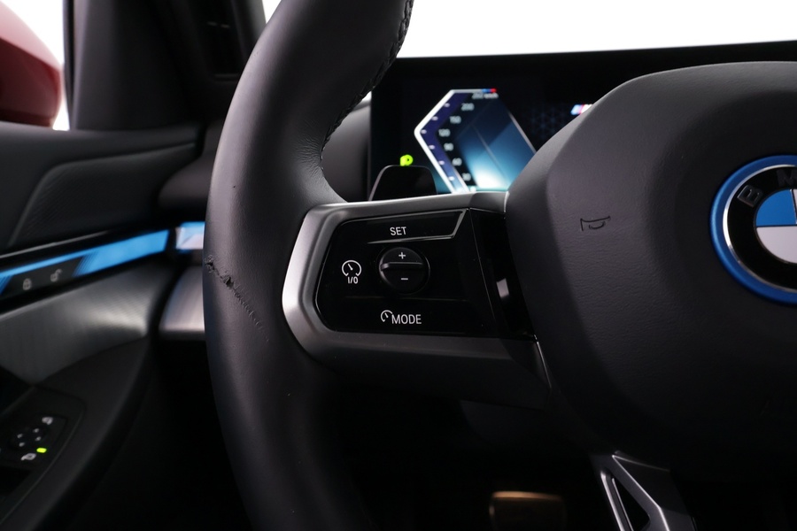 BMW i5 vaihtoauto