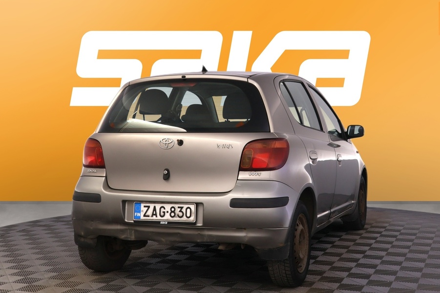 Toyota Yaris vaihtoauto