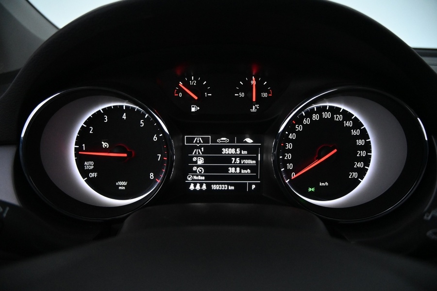 Opel Astra vaihtoauto