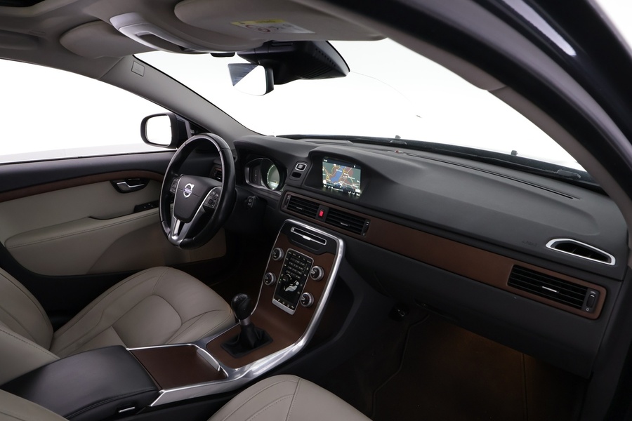 Volvo V70 vaihtoauto