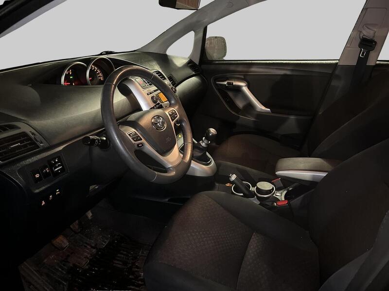 Toyota Verso vaihtoauto