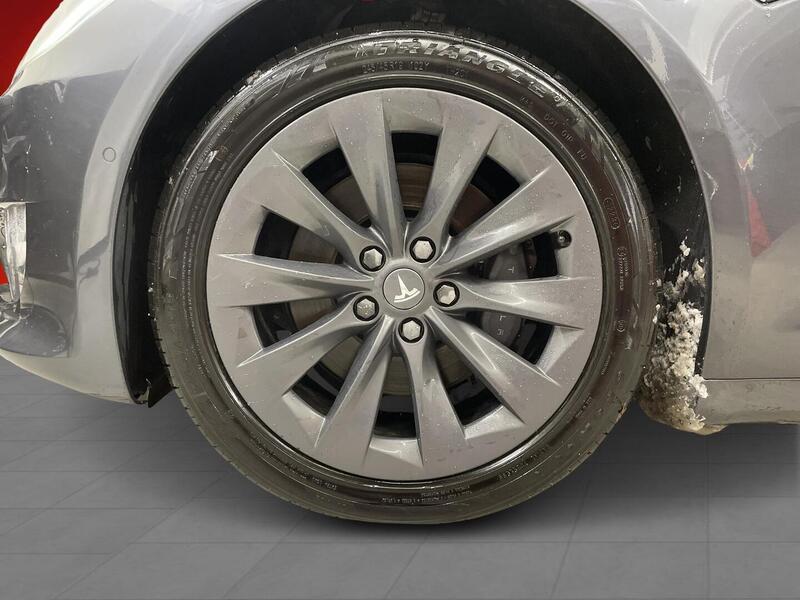 Tesla Model S vaihtoauto