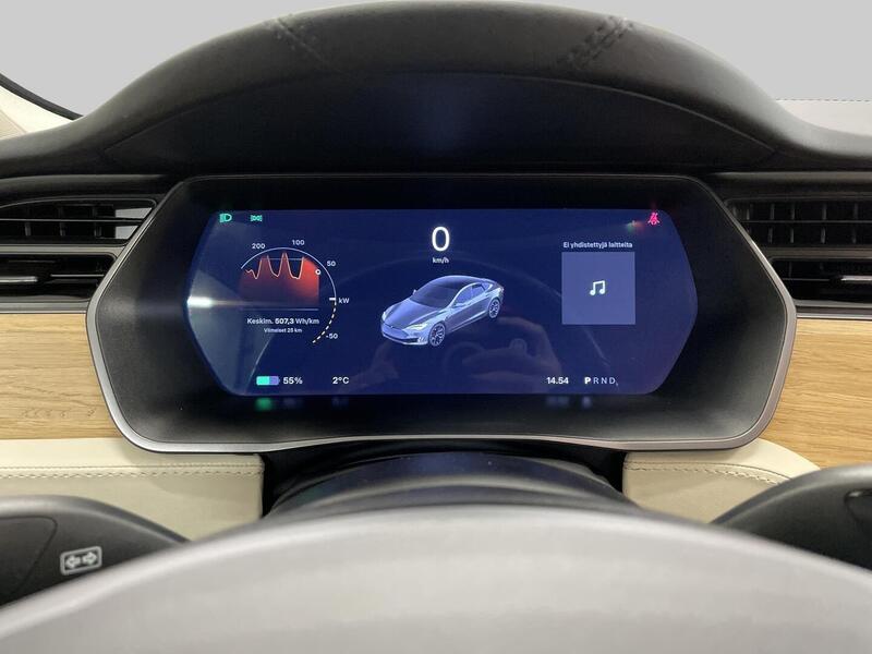 Tesla Model S vaihtoauto